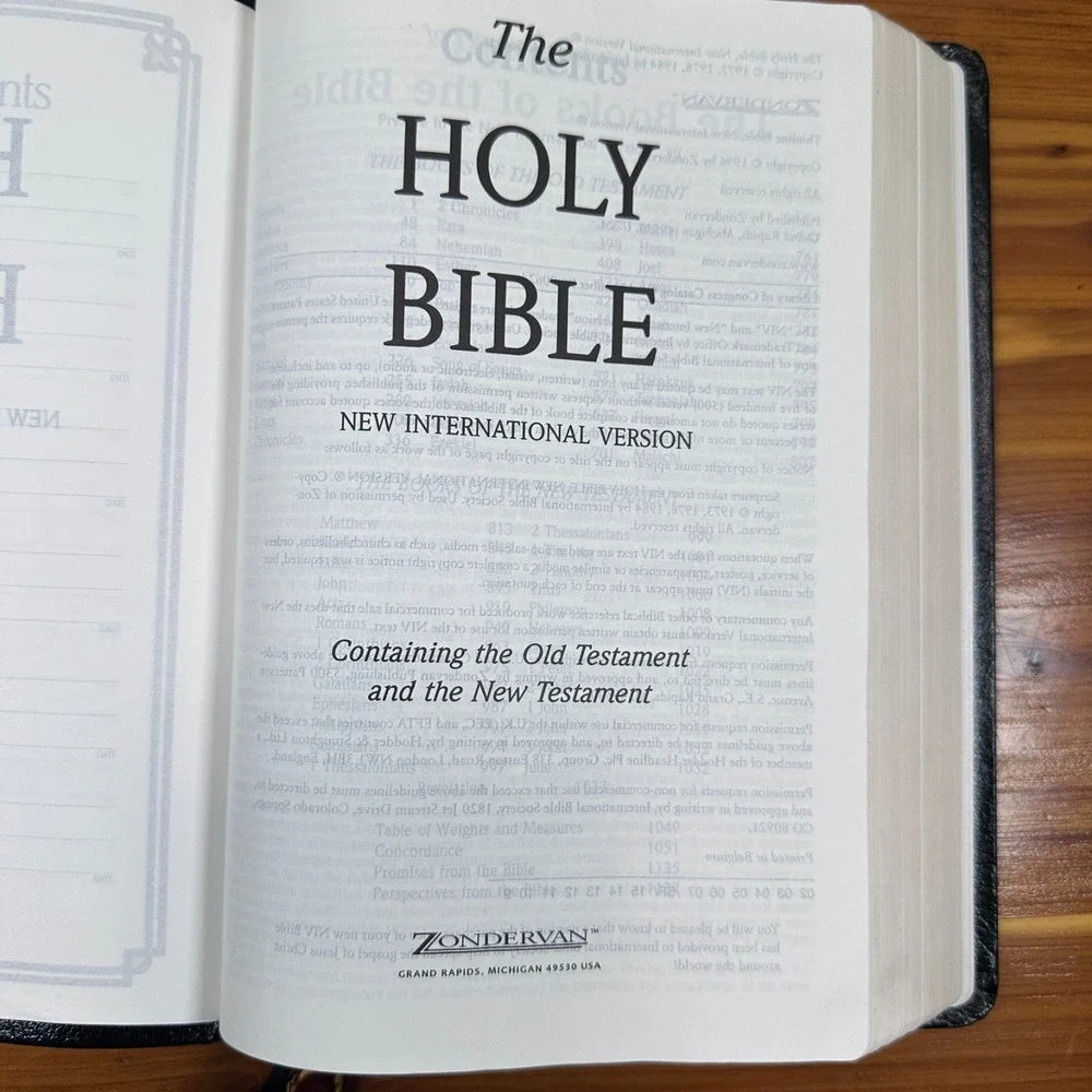 NIV Bible Zondervan Red Letter Edition Christianity Religious Jesus Spiritual